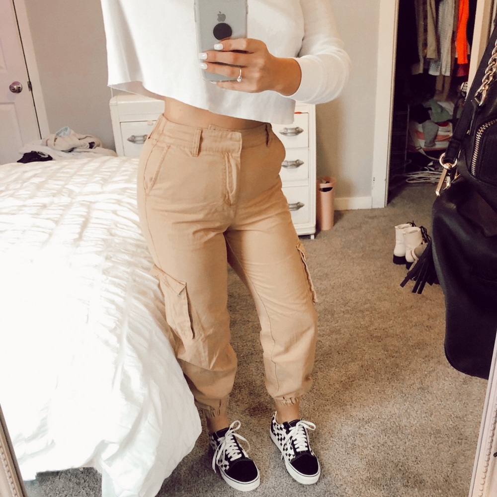 Tan cargo joggers